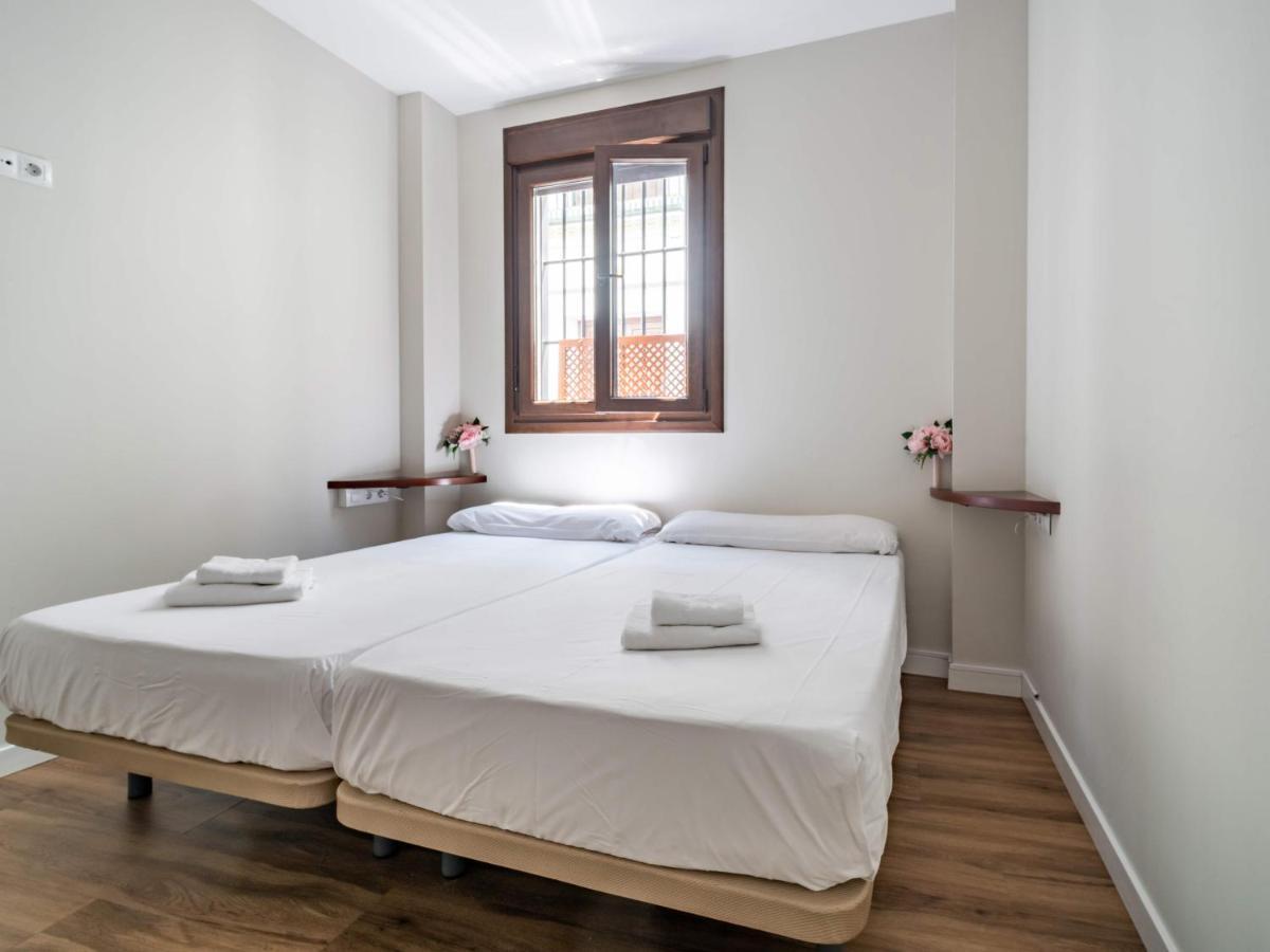 2 Bedrooms 2 Bathrooms - Triana- Севілья Екстер'єр фото